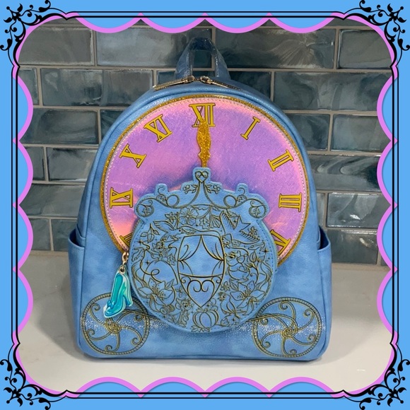 Disney Danielle Nicole Cinderella Clock Strikes Twelve Carriage
